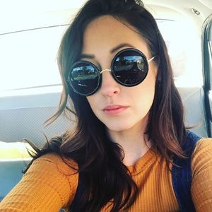 Meet your Posher, Ever